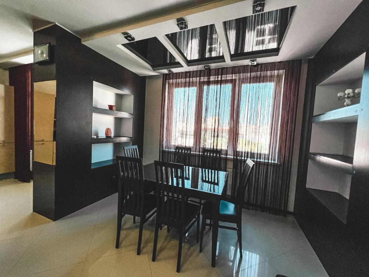 Cozy Apartments On The Left Bank 키예프 외부 사진