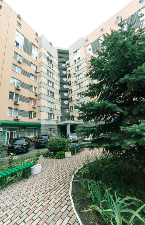 Cozy Apartments On The Left Bank 키예프 외부 사진